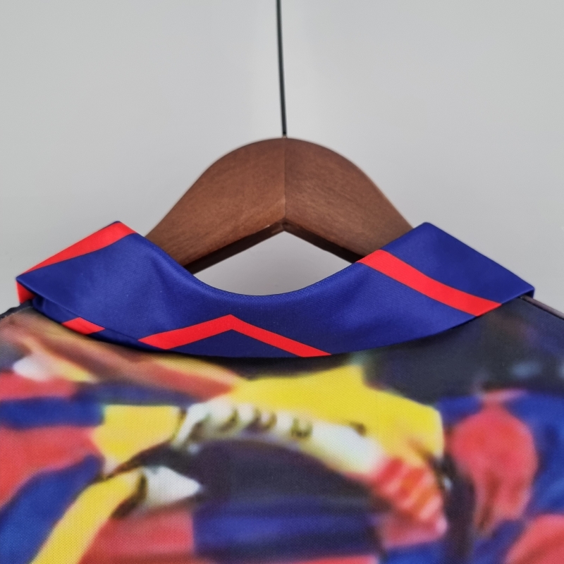 Retro Barcelona 93/94 Romario Jersey