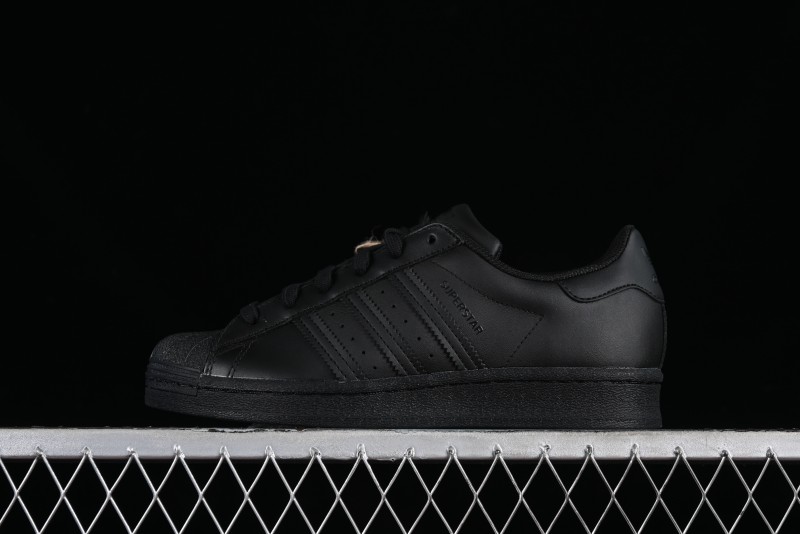 Adidas Superstar EG4957 Classic Shell Toe Casual Sneakers - EG4957