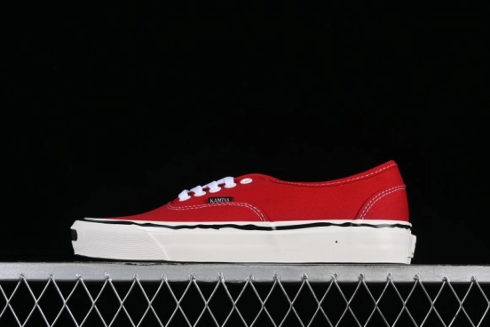 Kamiya x Vulcanize Sneaker 23AW High-End Line Mihara Yasuhiro Dissolution Red Shawn Yue Same Style Painted Letters Low-Top Canvas Shoes