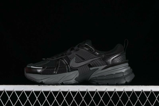 Nike V2K Runtekk 3XL Retro Low-Top Running Shoes with Shock Absorption and Anti-Slip Design - FD0736-001