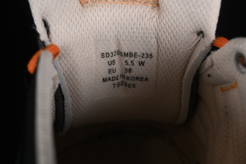 New Balance CRV CAP V2 Casual Sneakers with Flat Sole and Mesh Upper - SD3205YE2