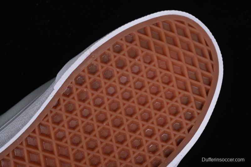 Vans Classics Knu Skool Chunky Tongue Retro Sneakers in Grey White - VN0009QCYF9