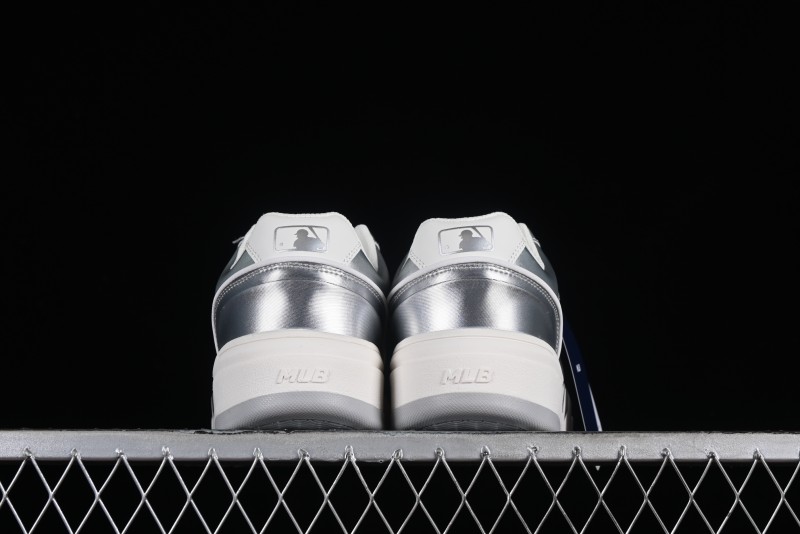 MLB Chunky Liner Metal Senior Series Lightweight Platform Casual Sneakers with 6cm Height Increase - 3ASXCLH3N50GRS