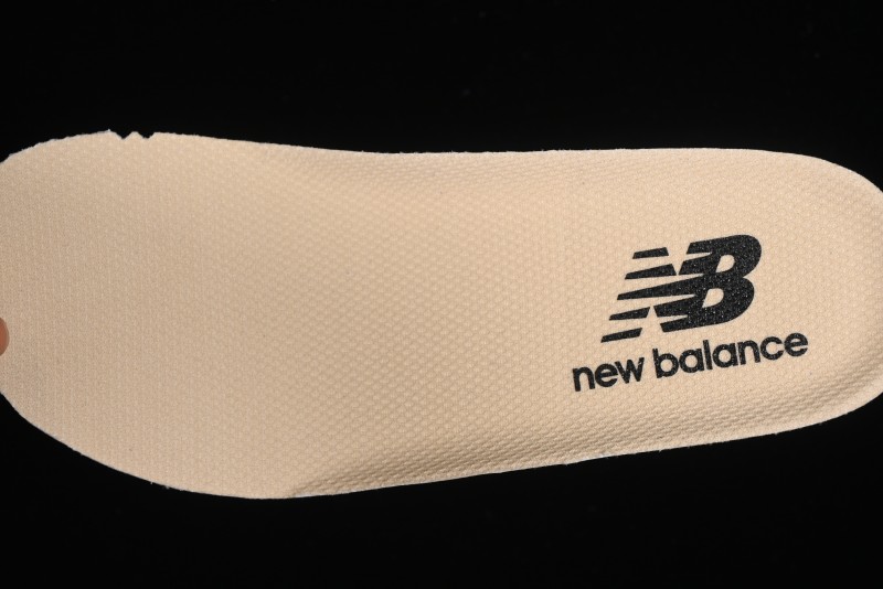 New Balance CRV CAP V2 Casual Sneakers with Flat Silhouette and Mesh Upper - SD3205IB2