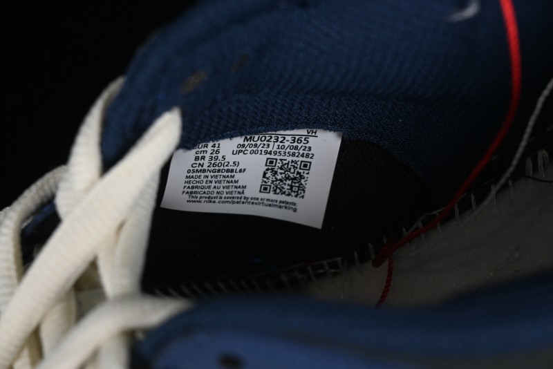 Nike SB Dunk Low Retro White Blue Collaboration Low-Top Casual Skateboarding Shoes - MU0232-365