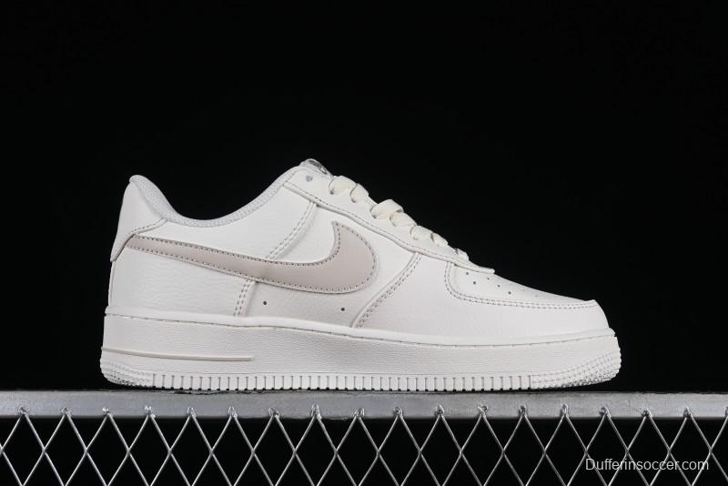 Nike Vlone x Air Force 1 '07 Low Casual Sneakers in Apricot - AA5360-009