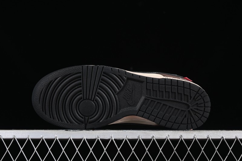 Nike SB Dunk Low Casual Skateboarding Shoes in Black/Brown - MU0232-370