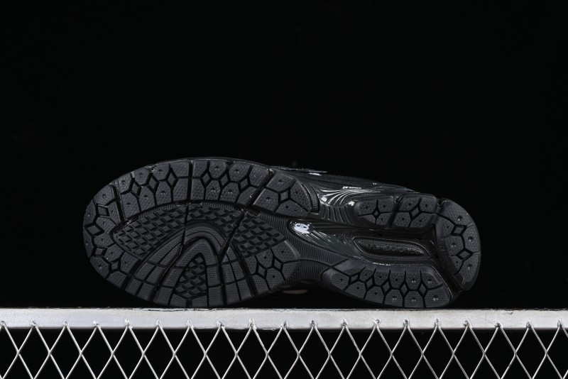 New Balance 1906 Series Retro Dad Style Casual Running Shoes with T-Beam Outsole and Exposed Cushioning - M1906RPB