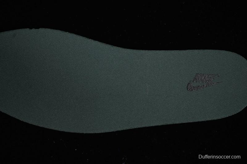 Nike V2K Runtekk 3XL Retro Low-Top Running Shoes with Shock Absorption and Anti-Slip Design - HJ4497-300