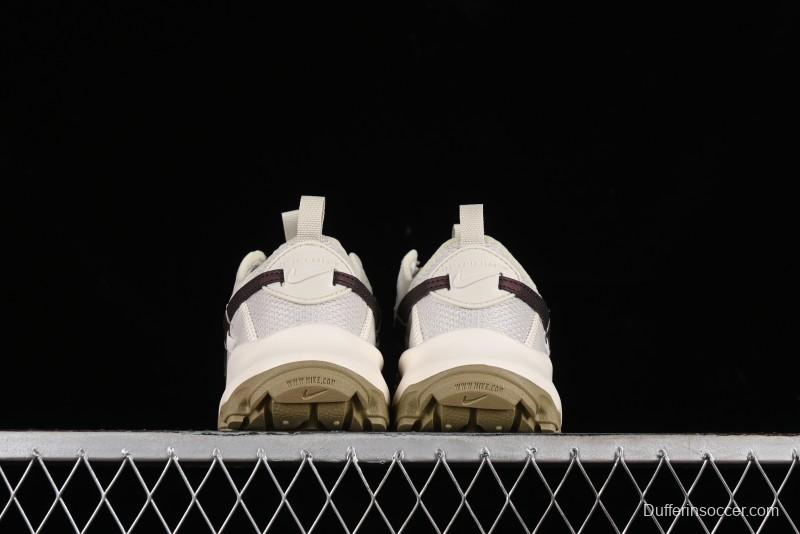 Nike TC 7900 Retro Dad Shoes with Reflective Swoosh and Cushioned Sole - DD9682-003