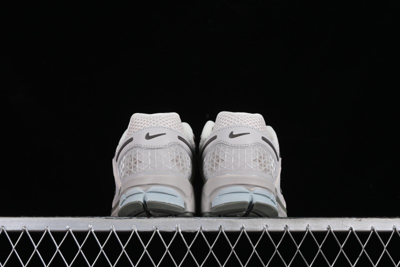 Nike Zoom Vomero 5 SP Retro Classic Casual Running Shoes with EVA Midsole - FZ3653-104