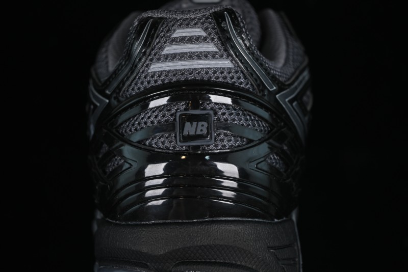 New Balance 1906 Series Retro Dad Style Casual Running Shoes - M1906RJV