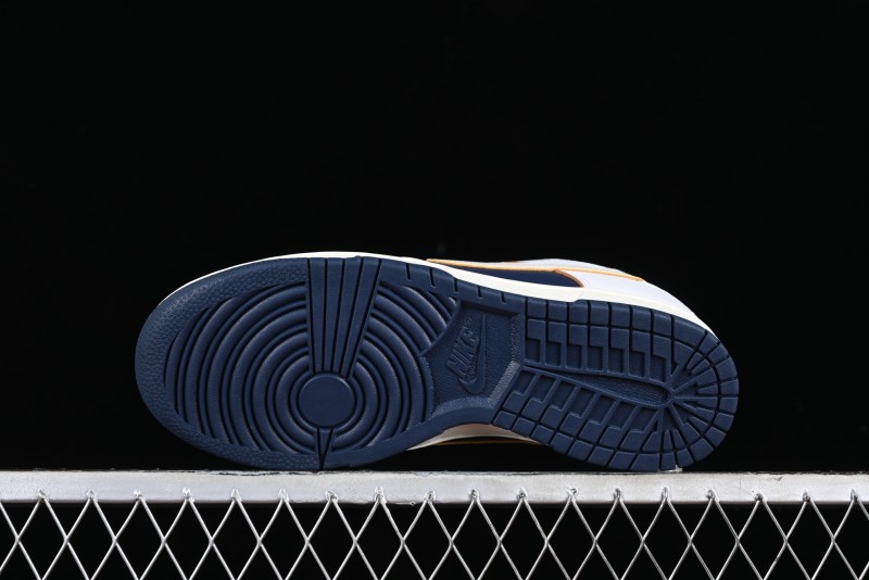 Nike HUF x SB Dunk Low NYC San Francisco Collaboration Skate Shoes - FD8775-100