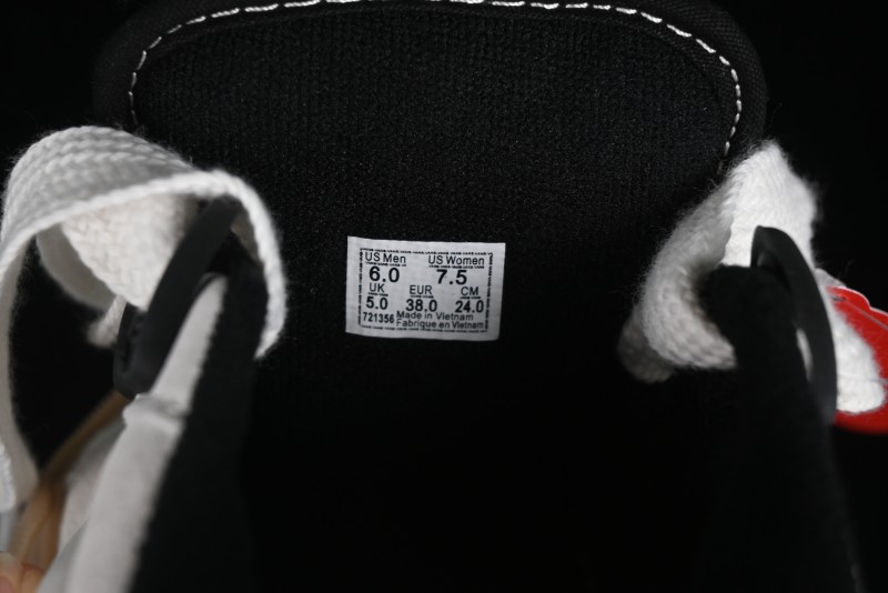 Vans Classics Knu Skool Retro Sneakers with Enlarged Toe and Thickened Tongue - VN000CZUVE1