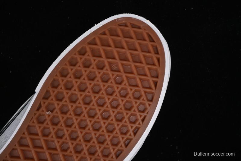 Vans Classics Knu Skool Full-Grain Leather Retro Sneakers - VN000CS0BGF