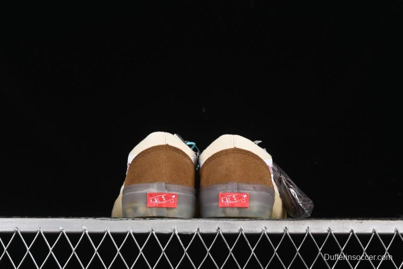 Vans Classics Knu Skool Low-Top Casual Sneakers with White Suede and Gum Sole - VN000CRPGRN