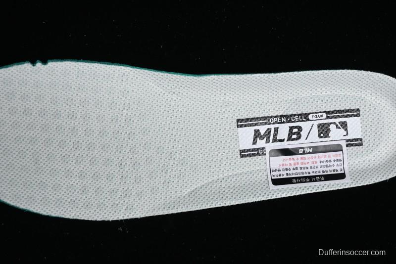 MLB Chunky Liner Basic New York Yankees Thick Sole Casual Sneakers with 6cm Height Increase - 3ASXCLR3N50WHS