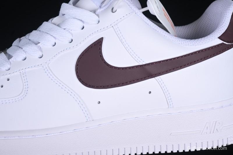 Nike Air Force 1 '07 Low Casual Sneakers with Full-Length Air Cushion - FJ4146-112