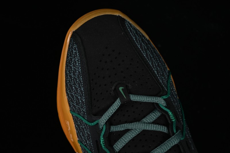 Nike Air Zoom G.T. Cut 3 EP Basketball Shoes with Full-Length ZoomX Foam and Flywire Technology - DV2913-001