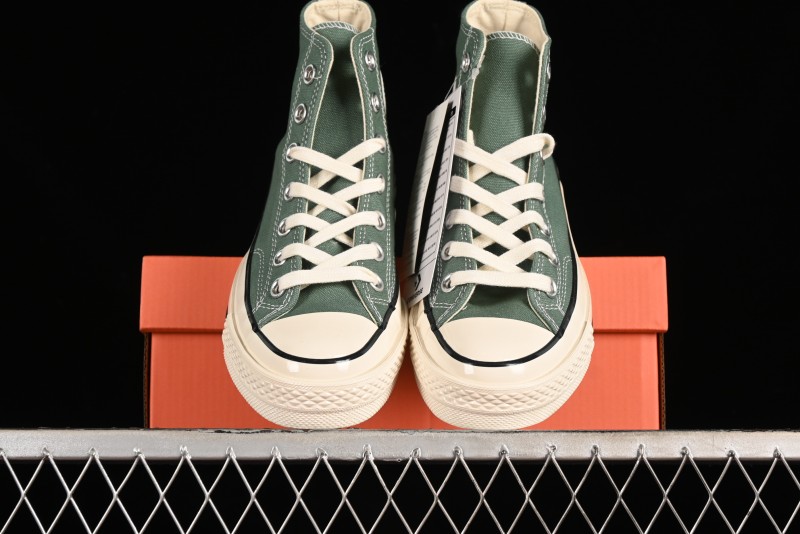 Converse Chuck 1970s High Top Casual Canvas Sneakers in Pine Green - A06521C