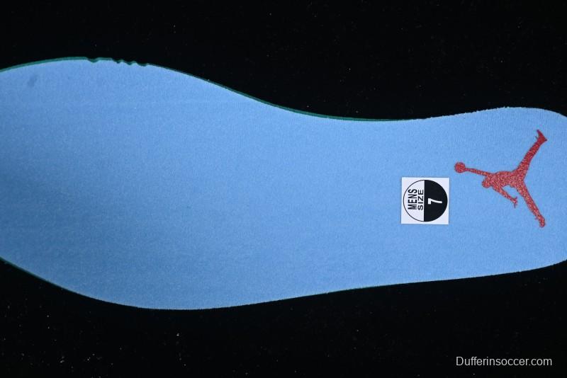 Nike Air Jordan 4 Remastered Retro Sneakers in White Blue - FQ7939-104