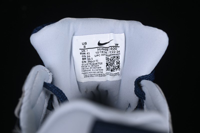 Nike Runtekk V2K Retro Low-Top Running Shoes with Cushlon Midsole and Anti-Slip Design - HJ4497-400