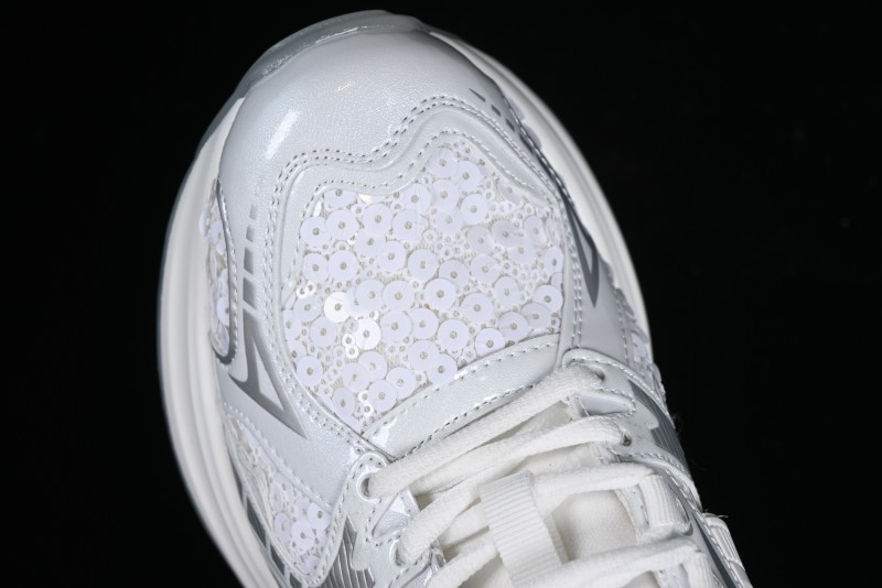 GG-CC Casual Running Shoes with Irregular Design - G23X4318B