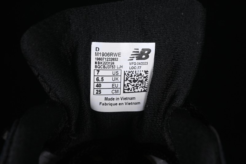 New Balance 1906 Series Retro Dad Style Casual Running Shoes - M1906RWE