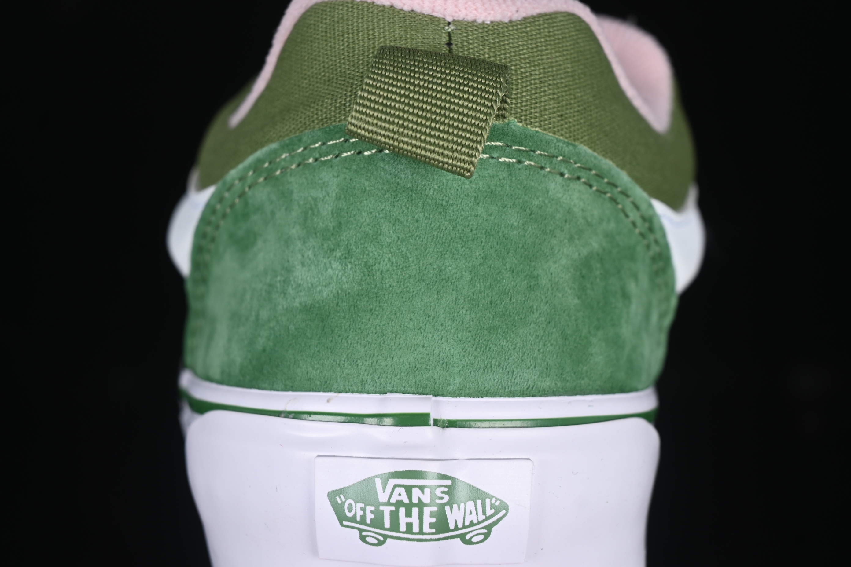 Vans Knu Skool Low-Top Retro Chunky Sneakers - VN000D6CJDU