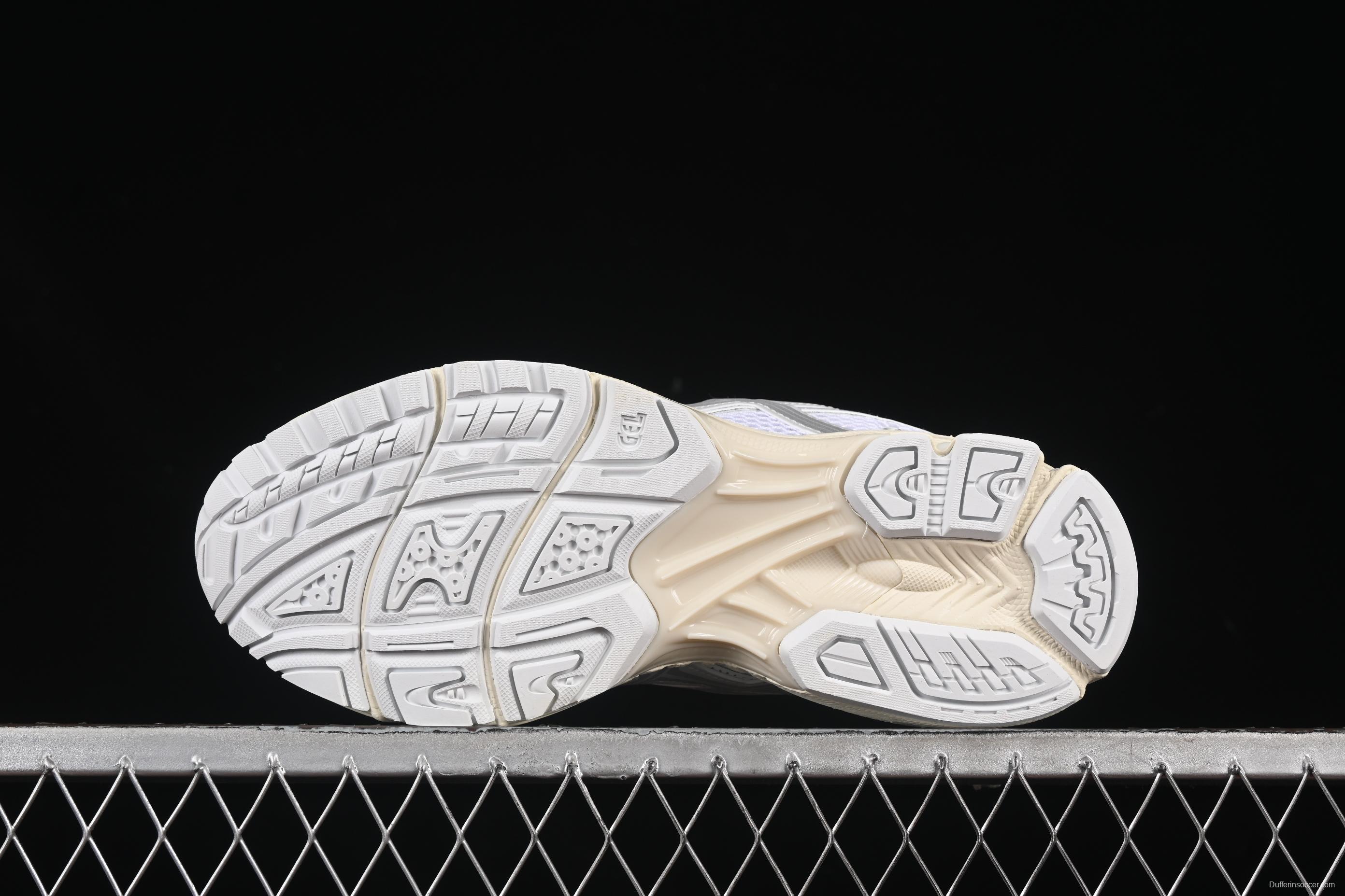 Asics Gel-Nimbus 10.1 Retro Breathable Casual Shoes with Cushioning for Men - 1203A673-100