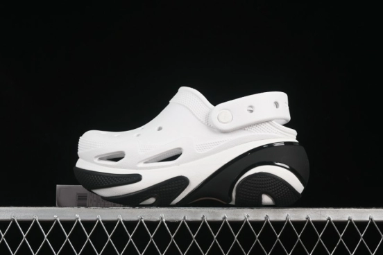 Crocs Bubble Crush Reflector Clogs - B.D4