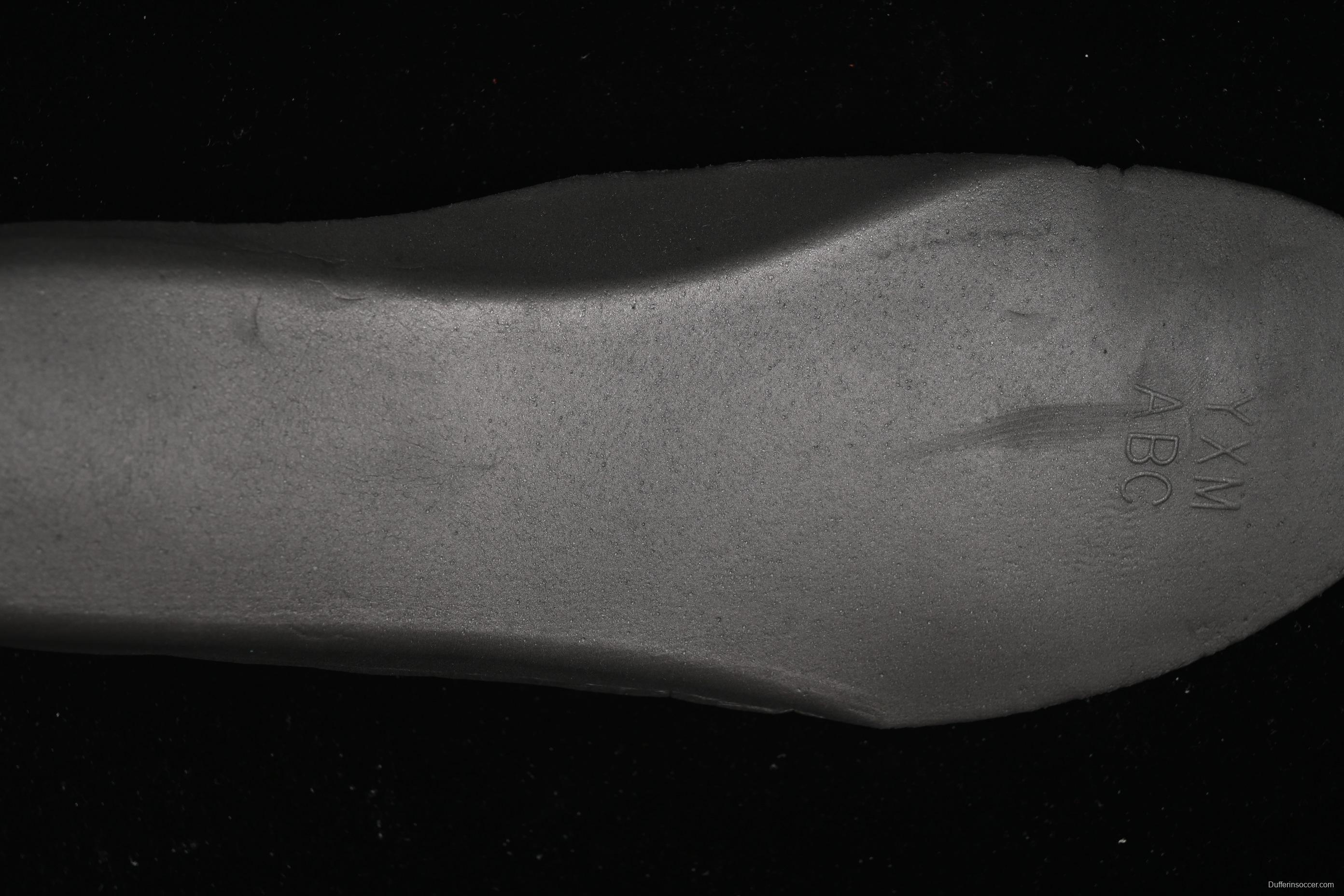 Off-White Be Right Low-Top Lifestyle Sneakers in Black & Yellow - C.D4