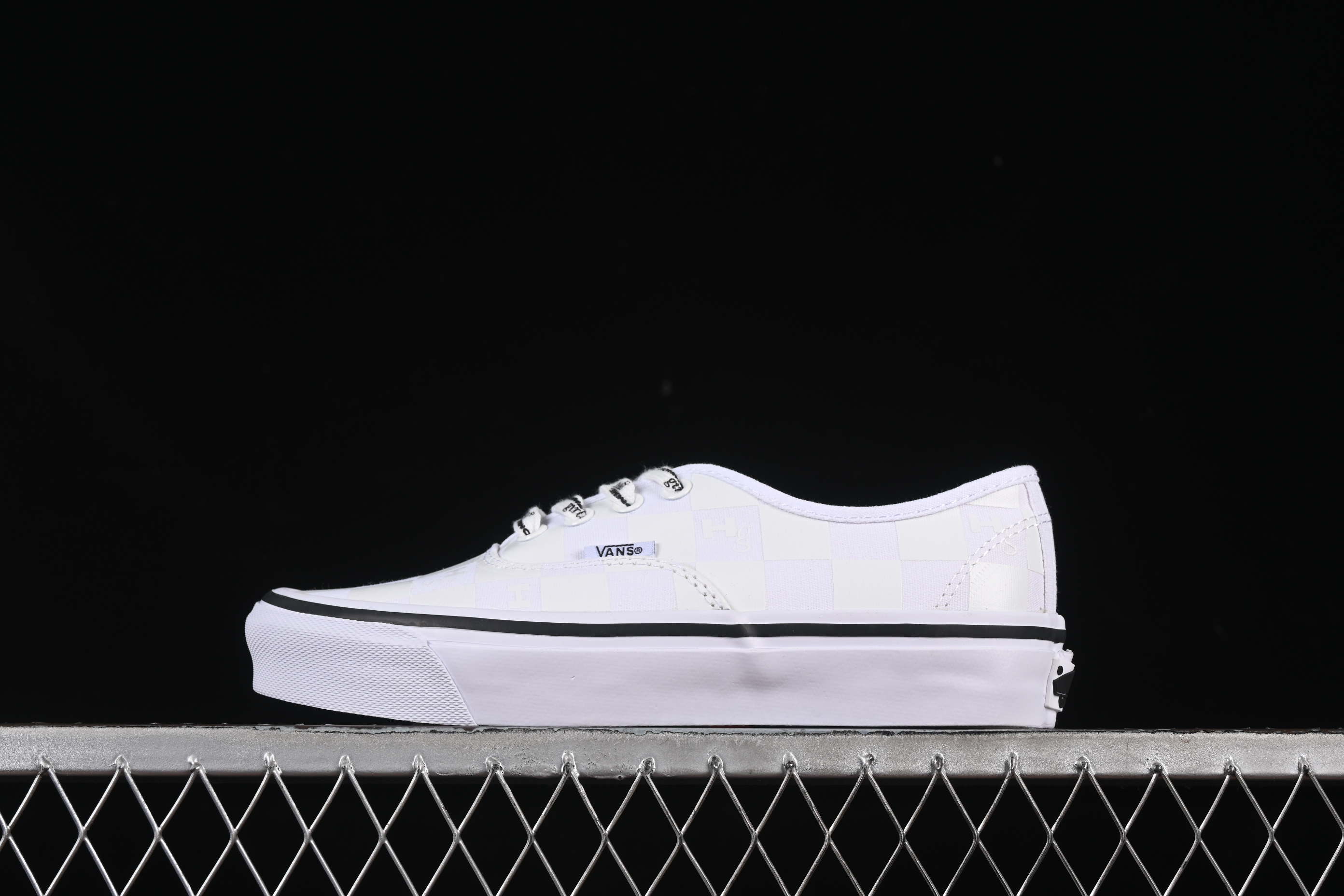 Vans Authentic 44 DX Checkerboard Slip-On Skate Shoes - VN000EEUCCZ