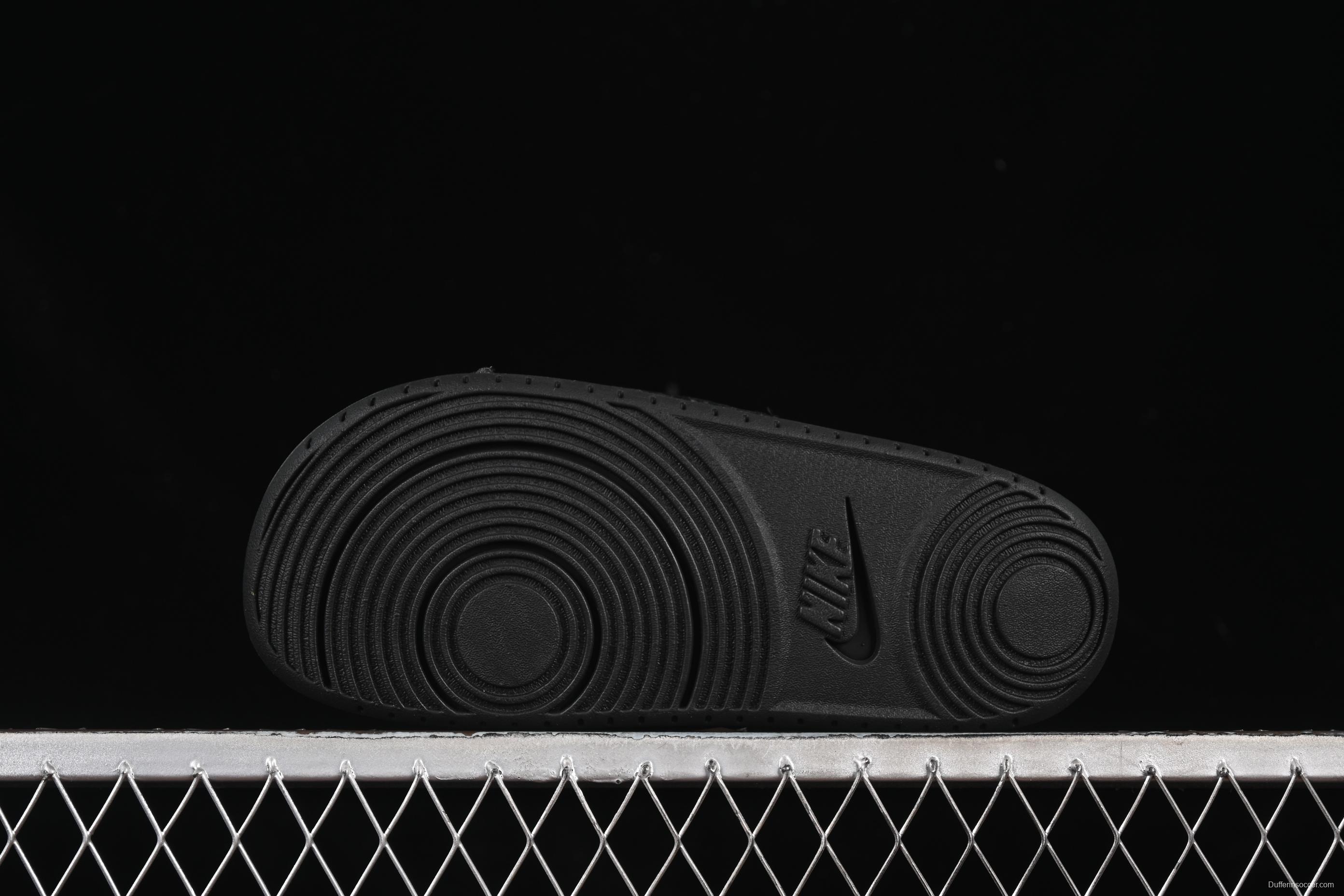 Nike Kobe Offcourt Slide Casual Slides in Pure Black - IF2870-001