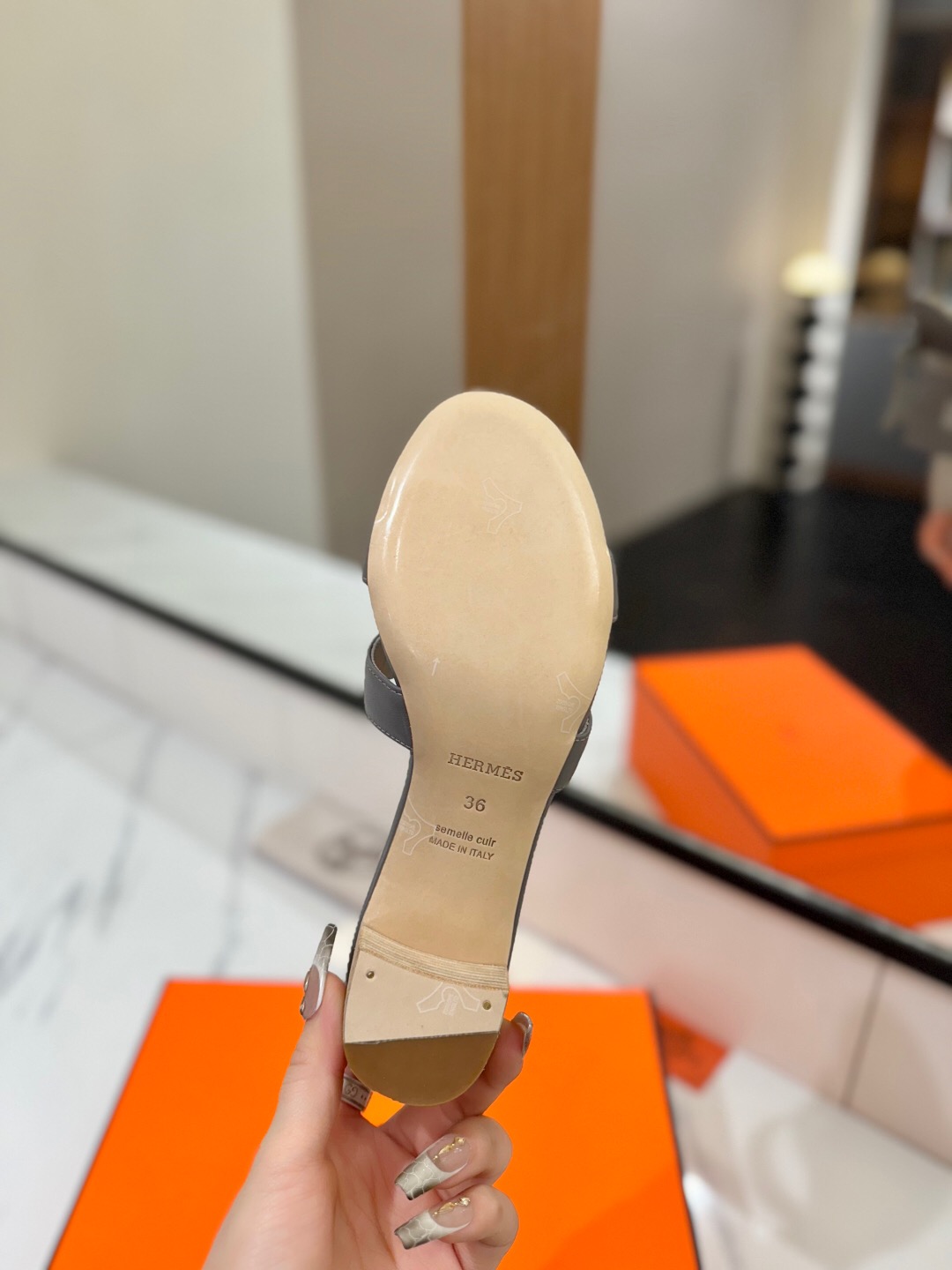 2025 Women Hermès Grey Leather Heeled Slippers
