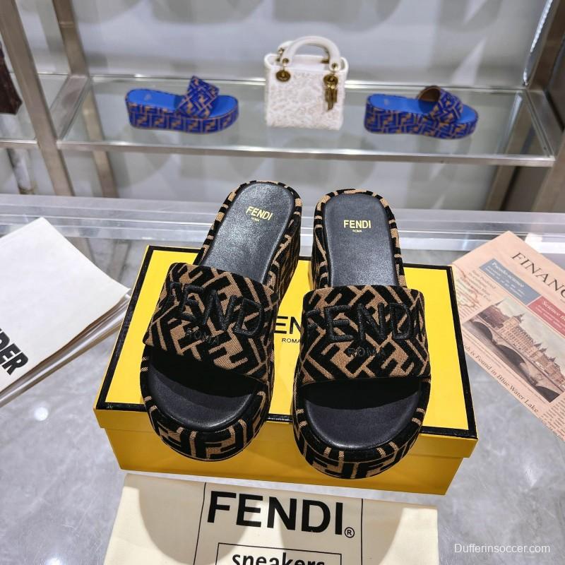 2025 Slippers Fendi Black Brown Canvas Platform FF Jacquard KFY00240