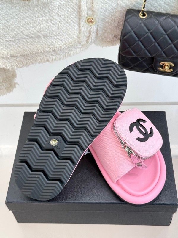 2025 Women Chanel Pink Fabric Slippers KFY00220