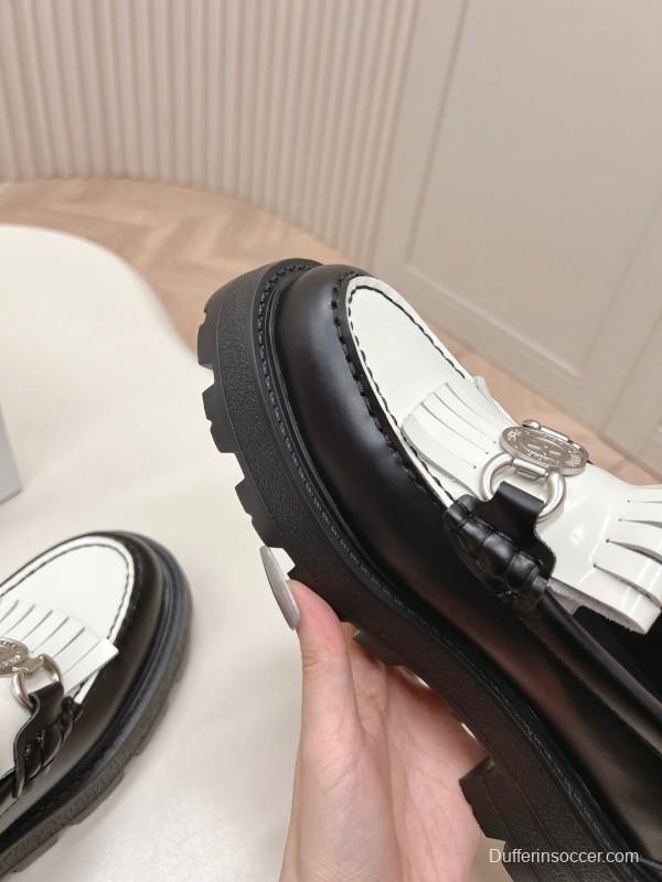 2025 Women Dior Black White Leather Loafers Metal Buckle KFY00350