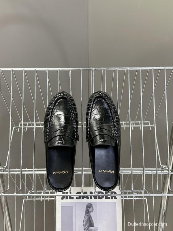 2025 Women Yves Saint Laurent Black Calfskin Loafers KFY00330