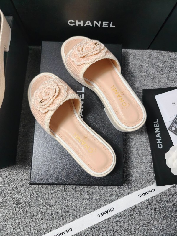 2025 Women Chanel Beige Fabric Slippers CC Logo LY00000