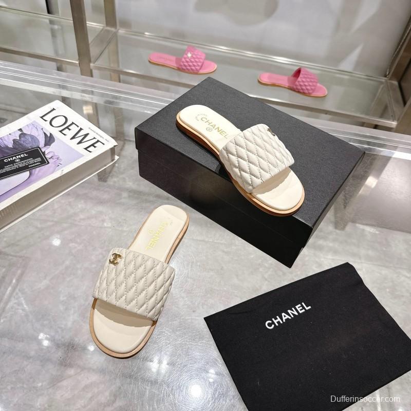 2025 Slippers Chanel White Leather Casual LY00240