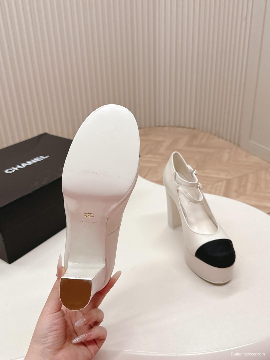 2025 Women Chanel White Black Leather Platform Mary Jane KFY00350