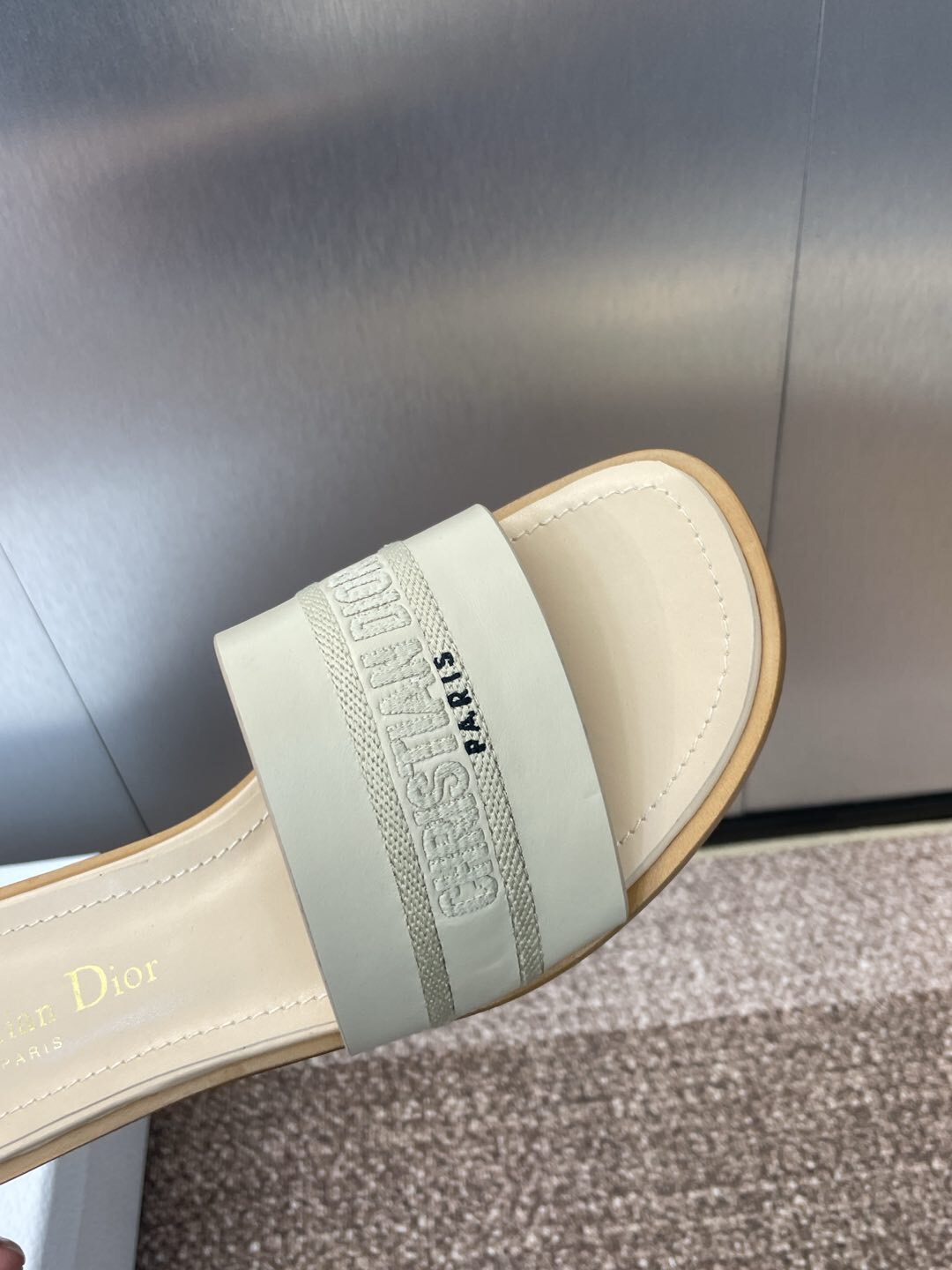 2025 Women Dior Beige Leather Slippers Embroidered KFY00300