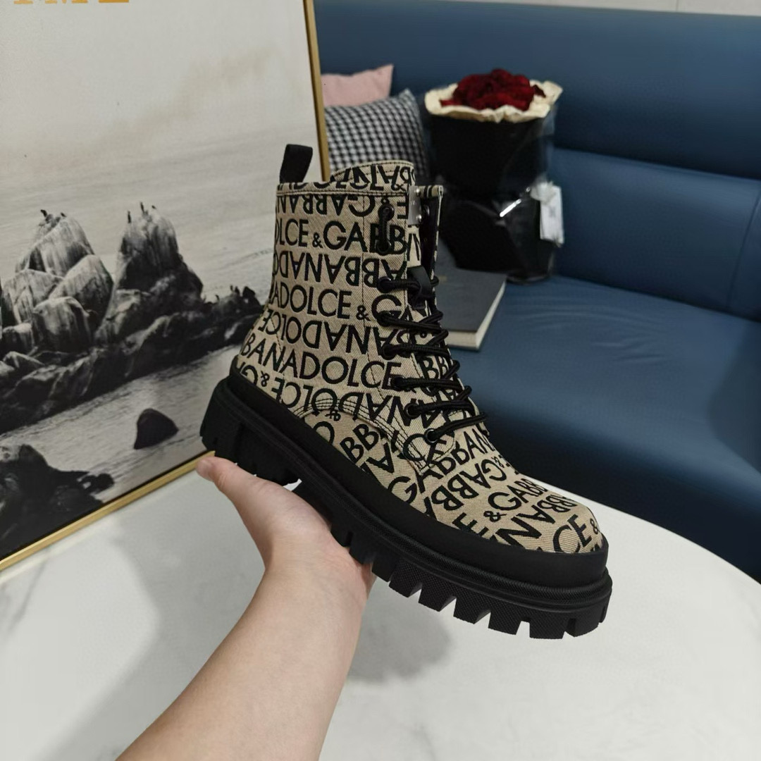 2024 Unisex Dolce & Gabbana Beige Black Leather Platform Boots MJ00360