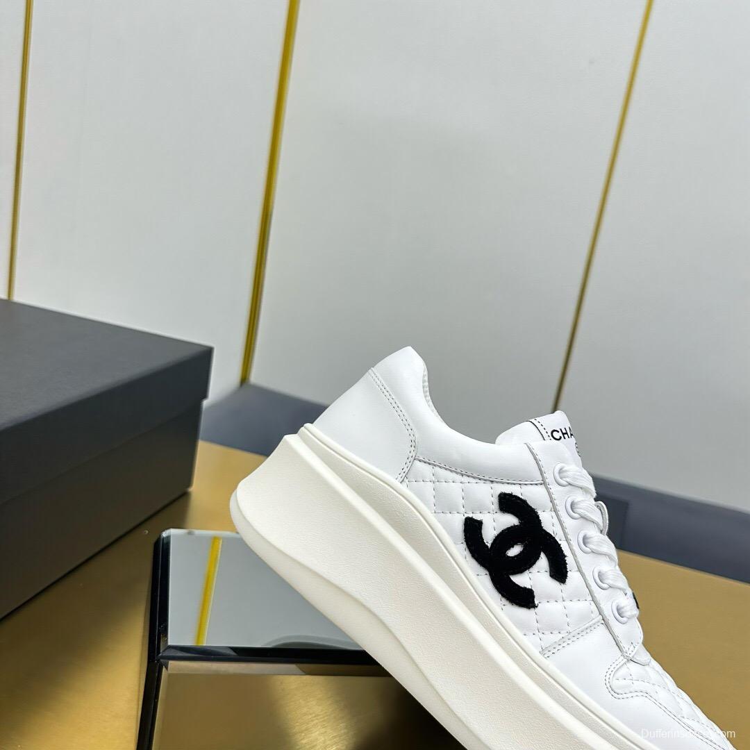 2025 Women Chanel White Leather Sneakers Thick Sole