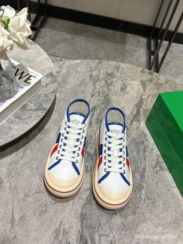 2025 Unisex Bottega Veneta White Blue Red Canvas Lambskin Sneakers Hand Painted Red Line KFY00260