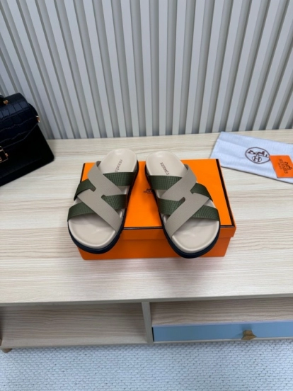 2025 Slippers Hermès Beige Green Rubber Slippers