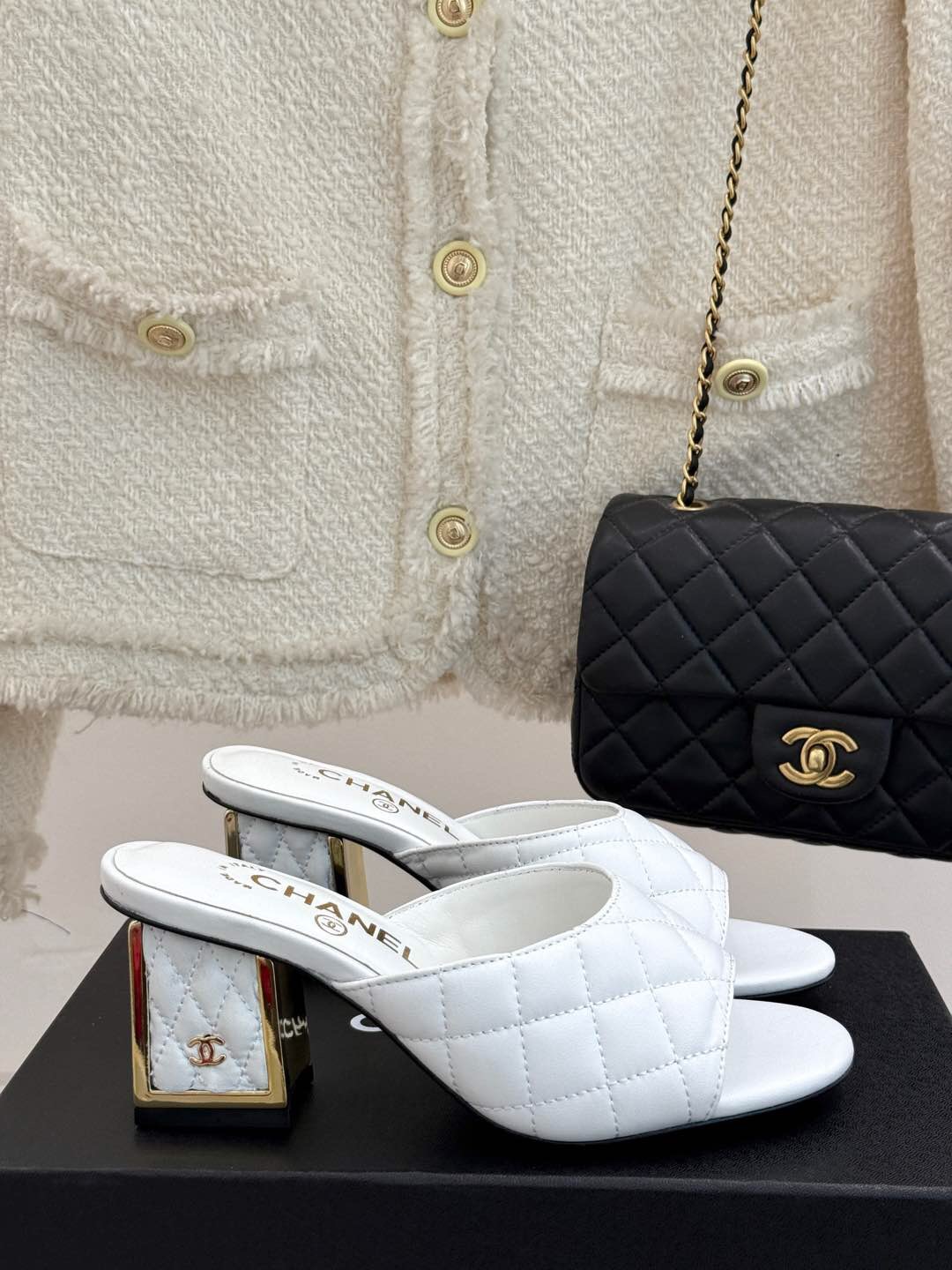 2025 Women Chanel White Lambskin Quilted Heeled Slippers