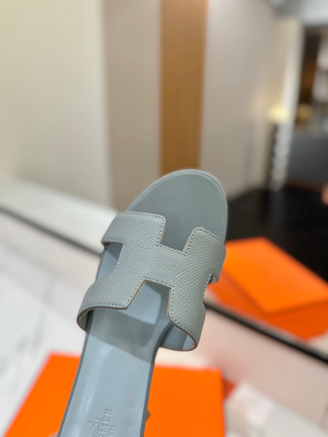 2025 Women Hermès Light Grey Leather Sandals