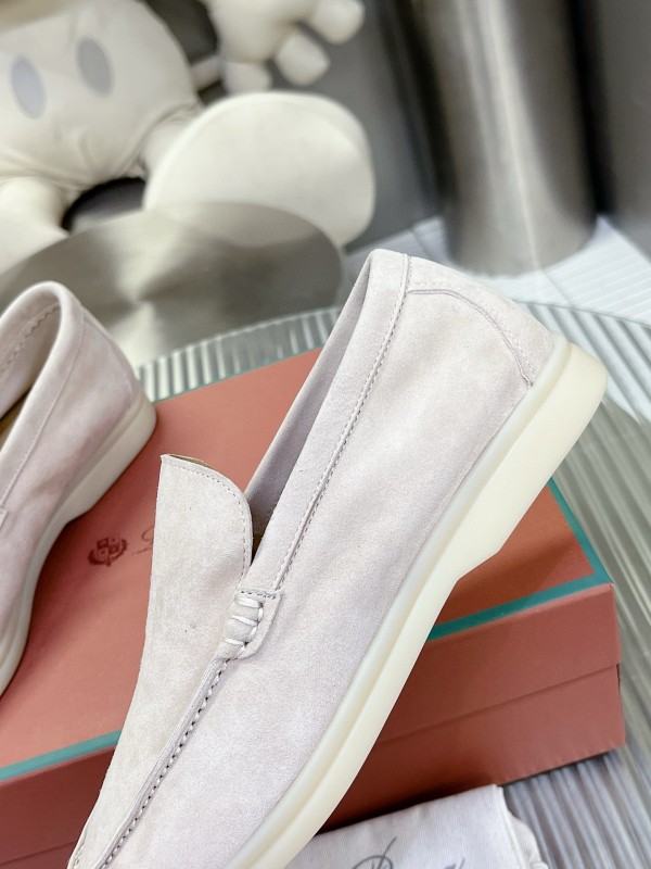 2024 Unisex Le Parmentier White Suede Loafers MJ00270